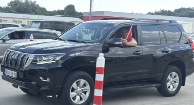 Gurbetçiler Türkiye’ye Akın Ediyor! Sınır Kapılarında Duygusal Anlar 