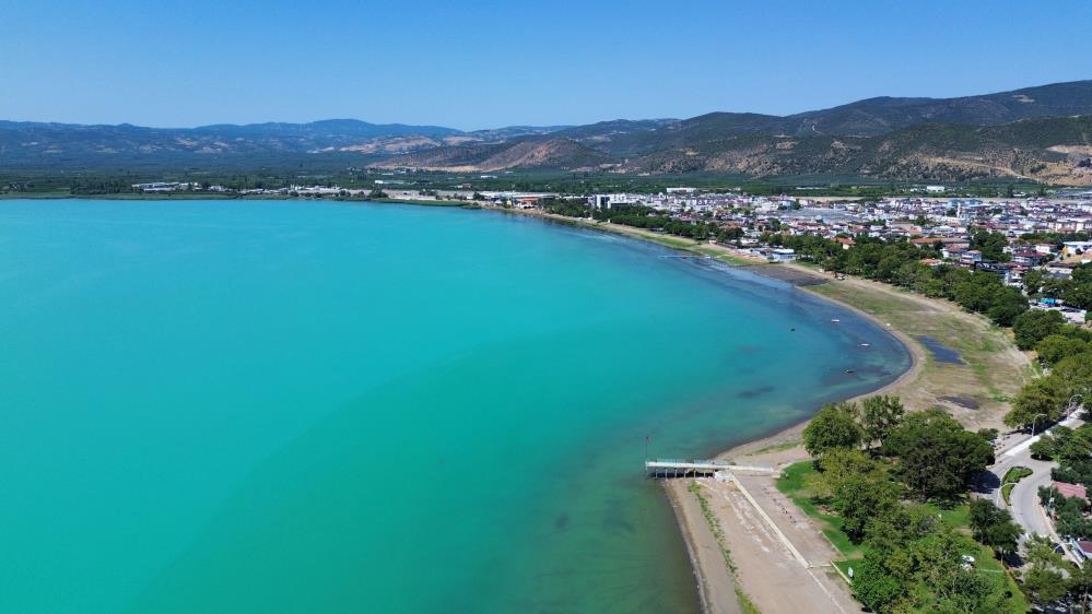 İznik Gölü Turkuaza Büründü! Bazilika Kartpostallık Görüntüler Oluşturdu