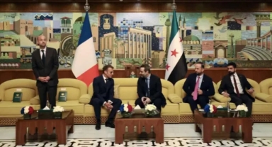 Macron'un Suriye Ziyaretine Güneş Gözlüğü Damga Vurdu! 