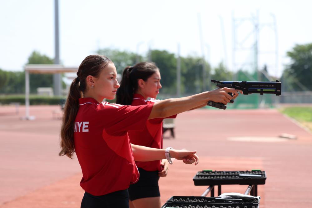 Osmangazili Milli Sporcular Avrupa Yolunda: Hedef Modern Pentatlon’da Madalya