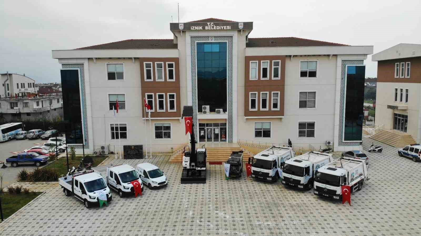 3 Yılda 30 Yeni Araç İznik Halkının Hizmetine Sunuldu