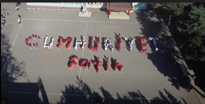 300 Öğrenci İle Cumhuriyet Yazdılar, Havadan Görüntülediler