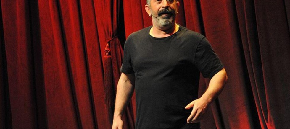 6’lı Masa’nın aday açıklamasının ardından Cem Yılmaz’dan manidar paylaşım: Değerler yükleniyor