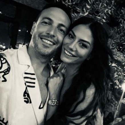 8 ay önce evlenen Oğuzhan Koç ve Demet Özdemir, boşanacaklarını açıkladı