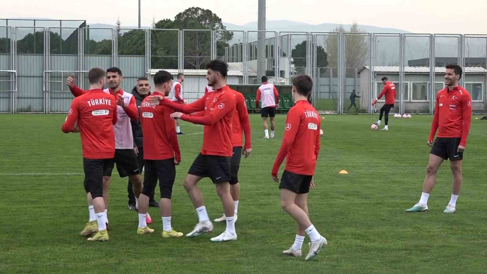 A Milli Futbol Takımı, Hırvatistan Maçının Hazırlıklarını Bursada Sürdürdü