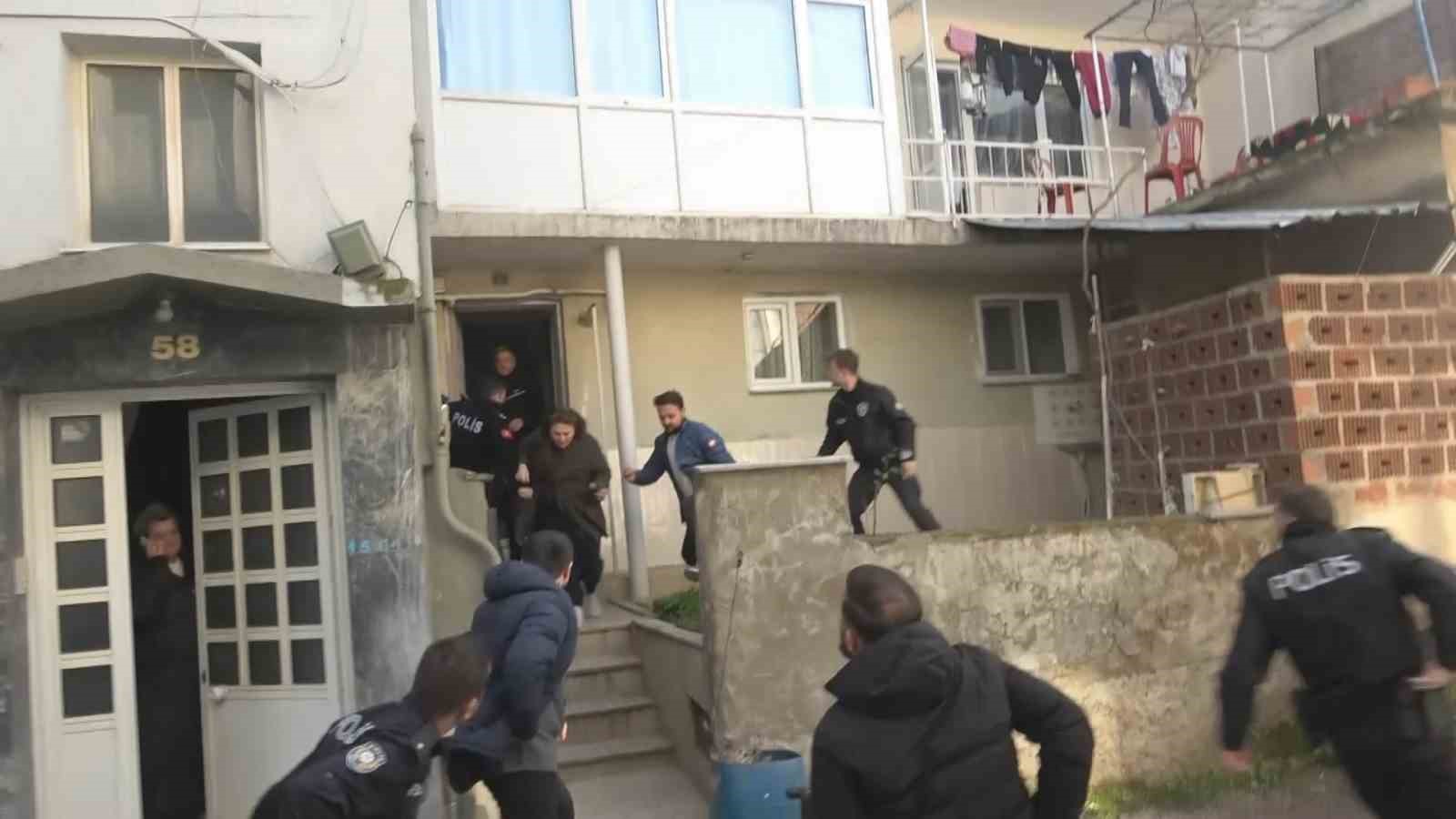 Ablasını Rehin Aldı, Yaşananlar Film Sahnelerini Aratmadı...