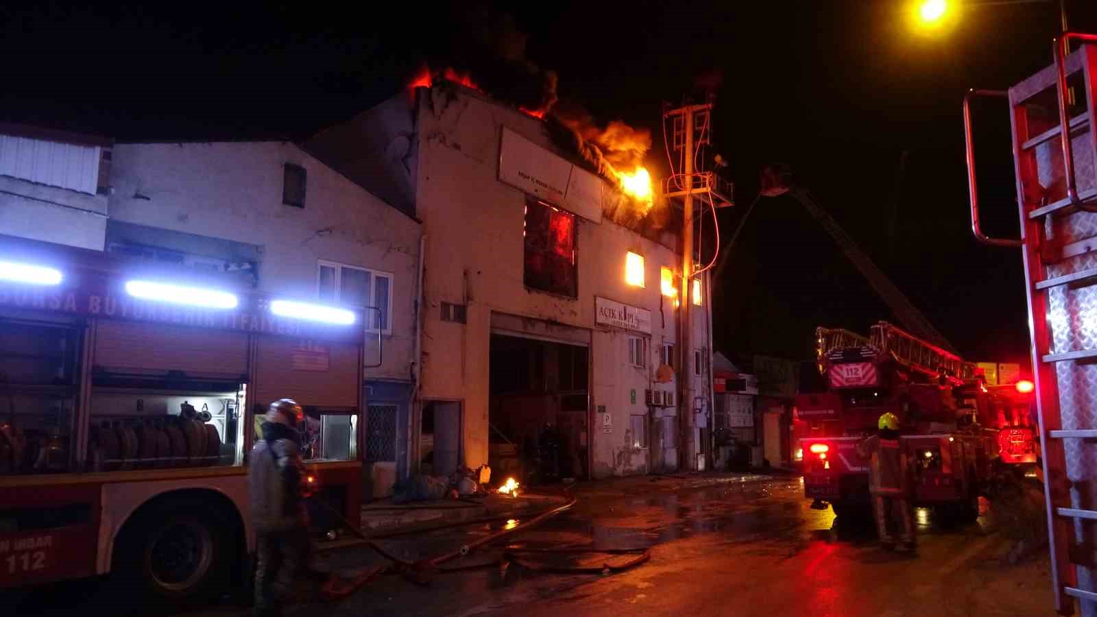 Ahşap Kapı Fabrikası Alev Alev Yandı
