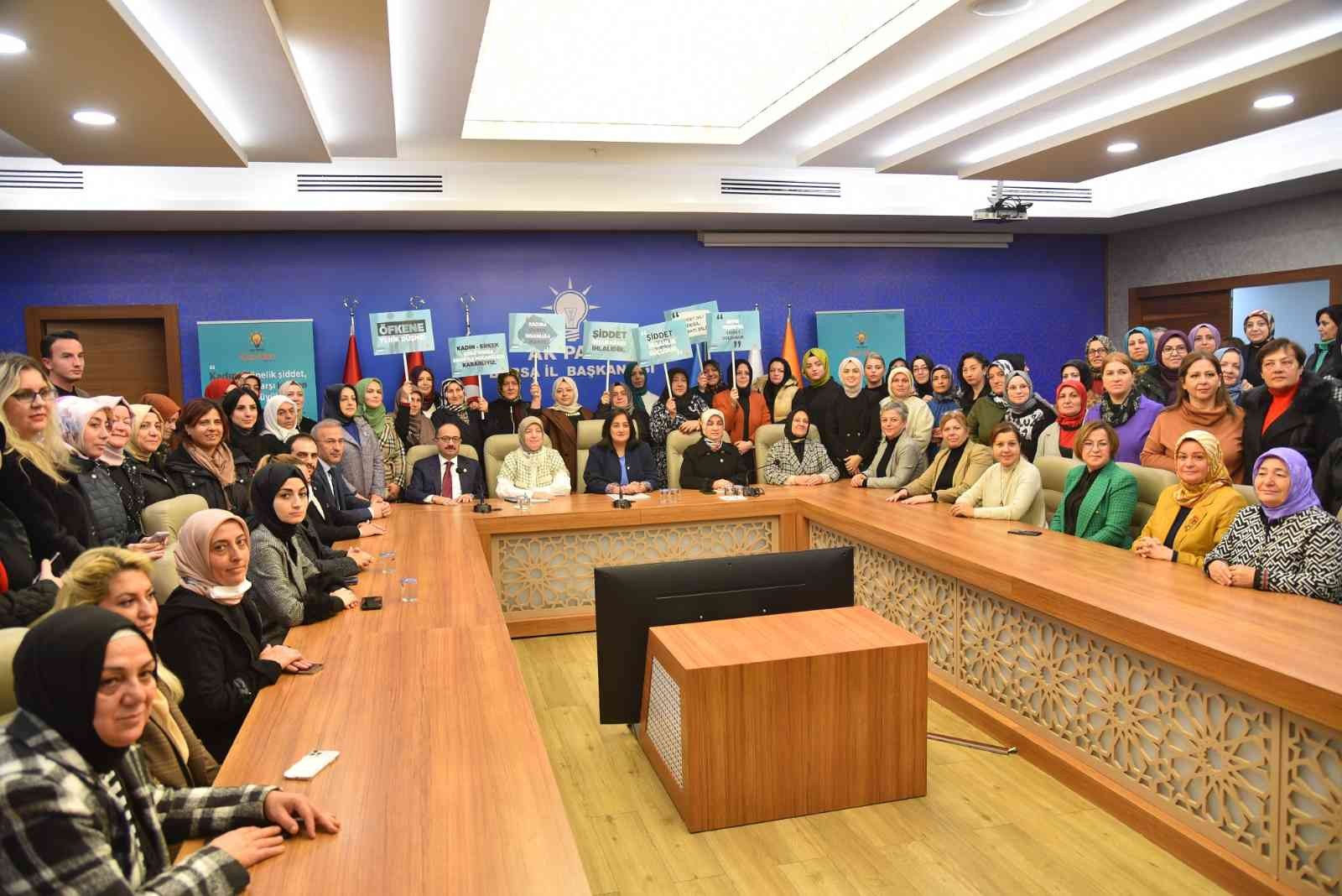 Ak Kadınlar; Kadına Yönelik Şiddetle Mücadele Etmekte Kararlıyız