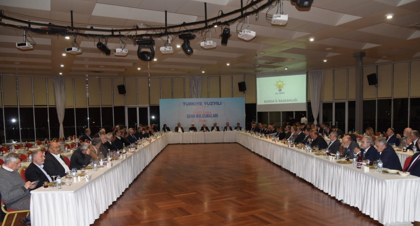 Ak Partiye Gönül Verenler Bir Araya Geldi