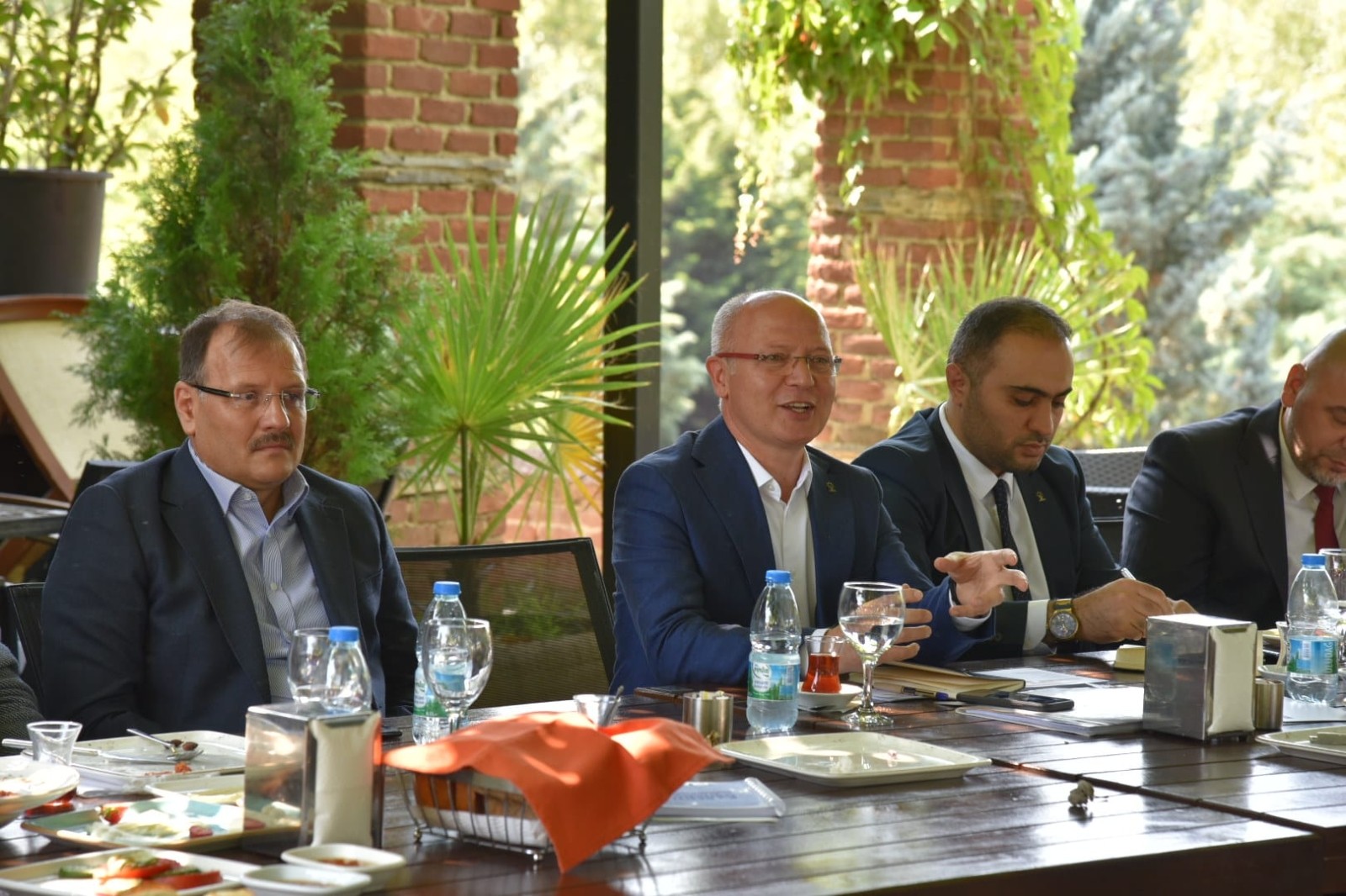 Ak Teşkilatlar Bursa İçin Çalışıyor