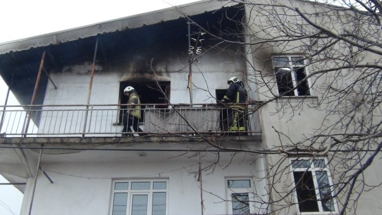 Alevlere Teslim Oldu