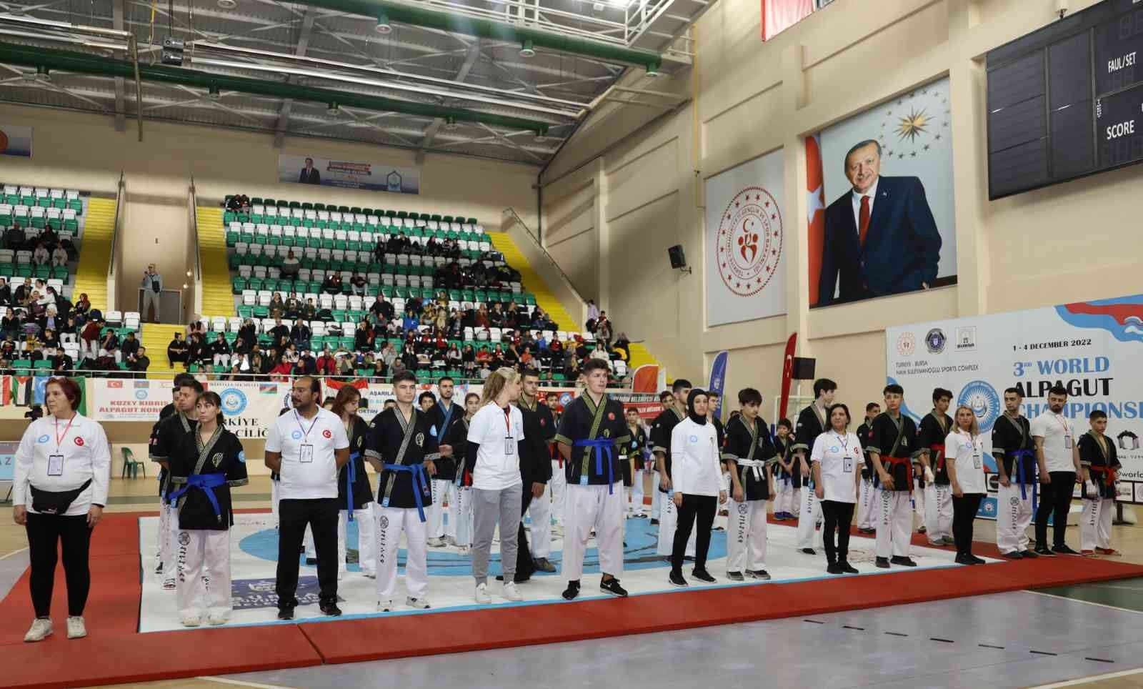 Alpagut Rüzgarı Bursa'da Esti