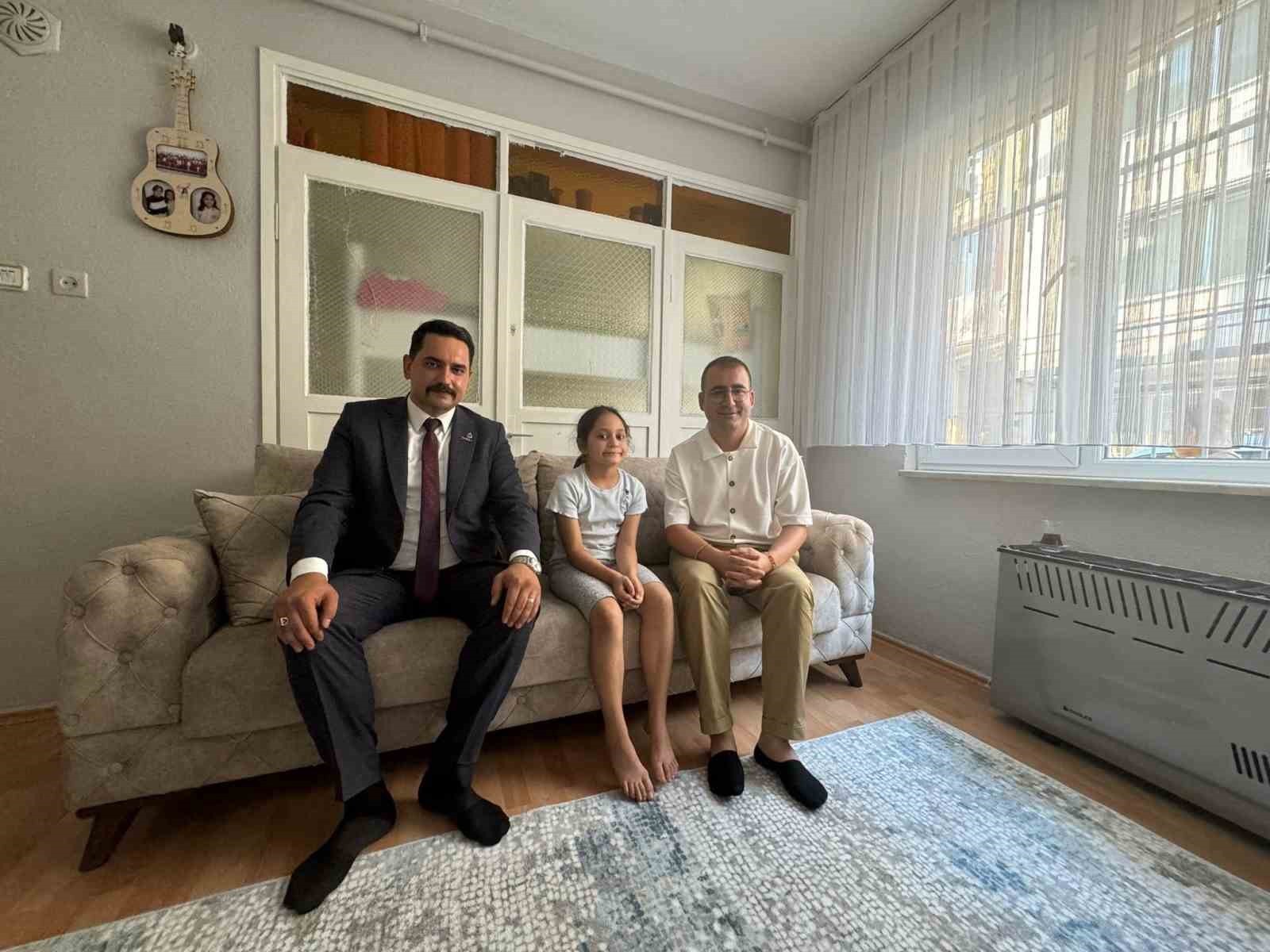 Alperen Ocağı Vakfı Yetim Ve Öksüz Çocukların Hayallerini Gerçekleştiriyor