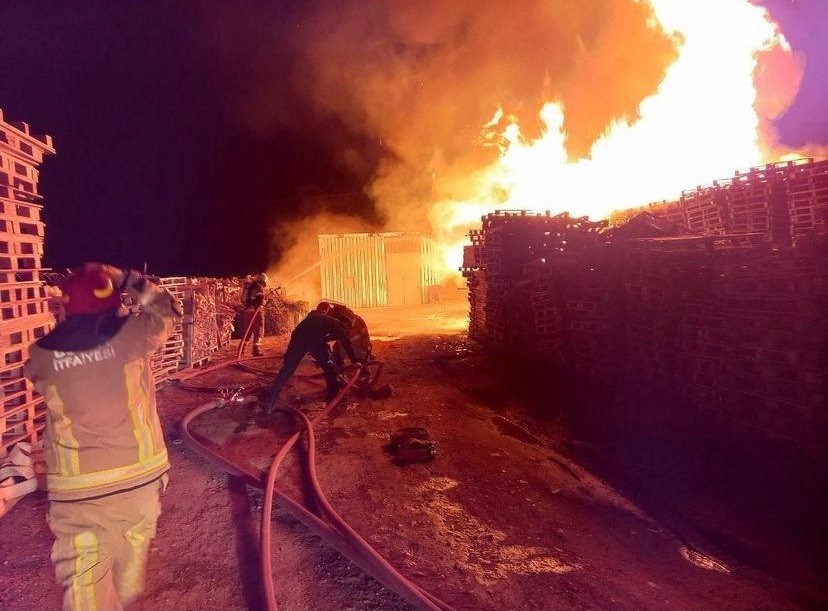 Ambalaj Fabrikasında Korkutan Yangın