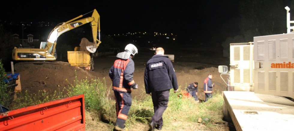 Ankara'da Sağanak Yağış Dereyi Taşırdı: 11 Evi Su Bastı