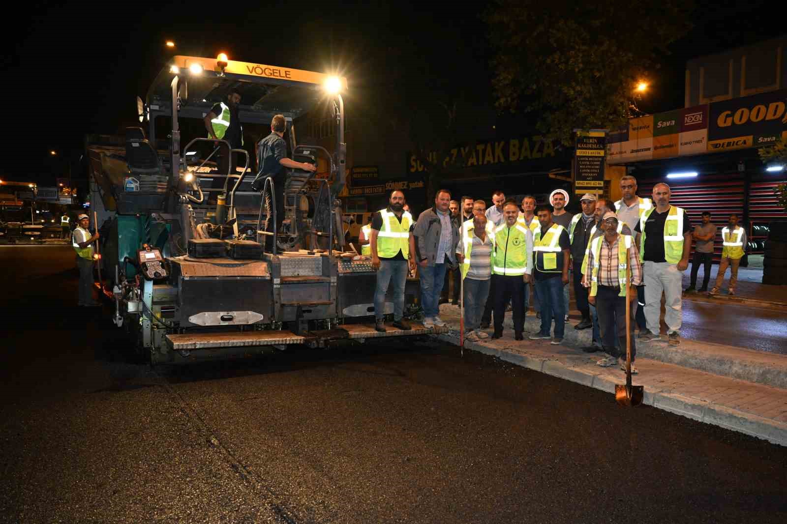 Ankara Yolunda Gece Mesaisi Sürüyor