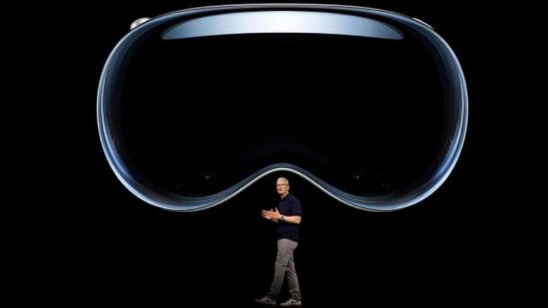 Apple, “Vision Pro” başlığını tanıttı