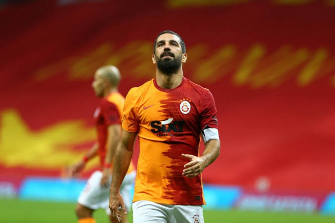 Arda Turan'dan çok sert sözler!