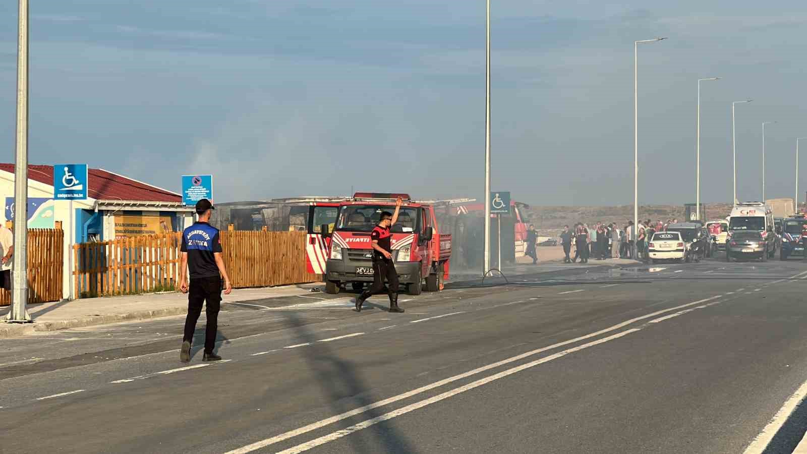 Arnavutköyde İbbye Ait Cankurtaran Merkezinde Yangın Çıktı
