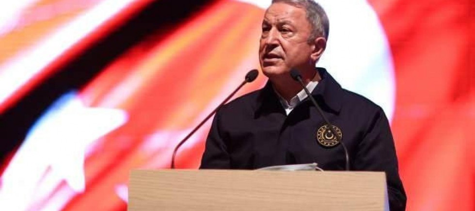 Bakan Akar, '8 Kasım Zafer Günü' kutlamalarına katıldı