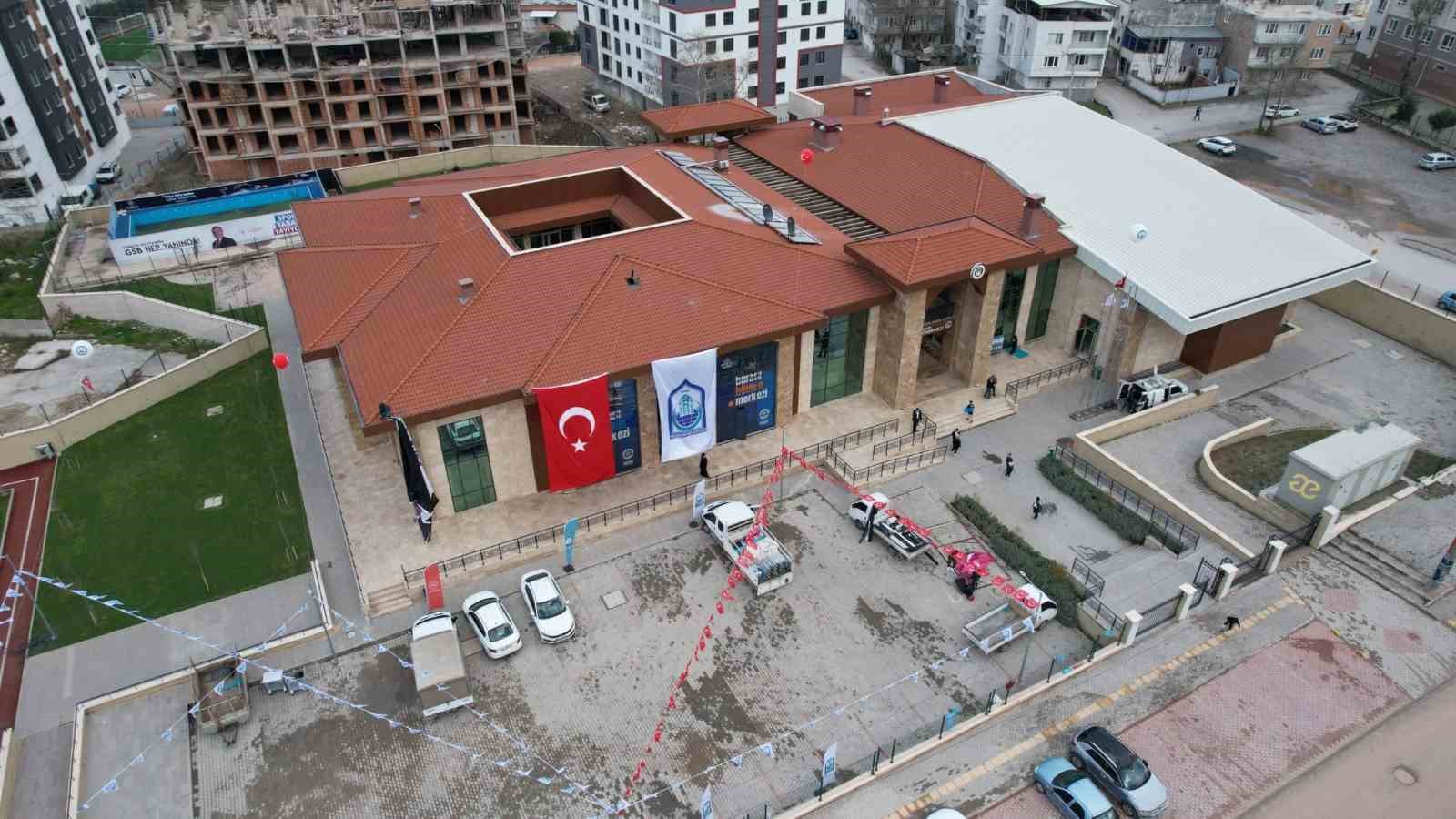 Bakan Bak, Bursada Yıldırım Gençlik Merkezinin Açılışına Katıldı