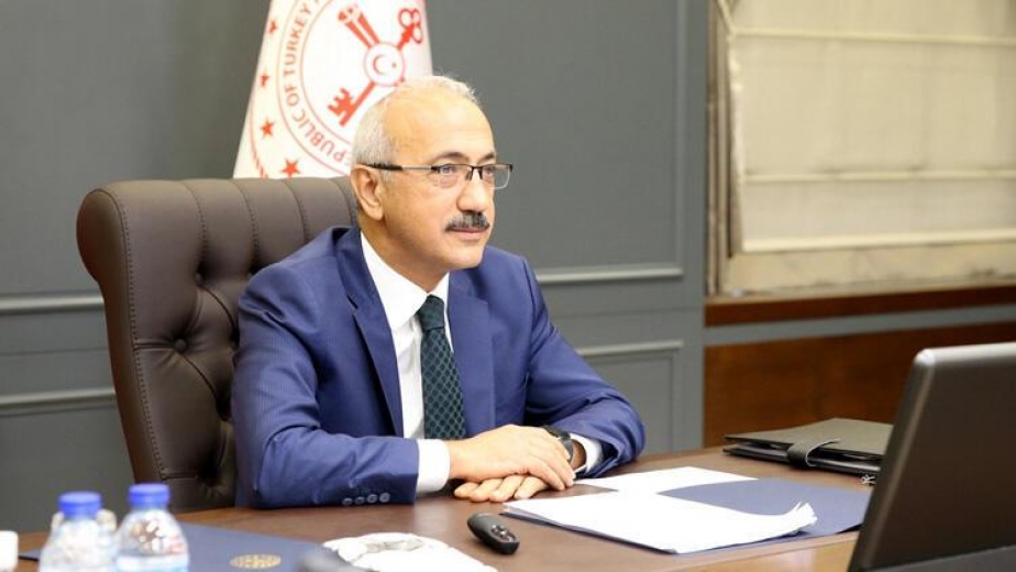 Bakan Lütfi Elvan'dan kur açıklaması