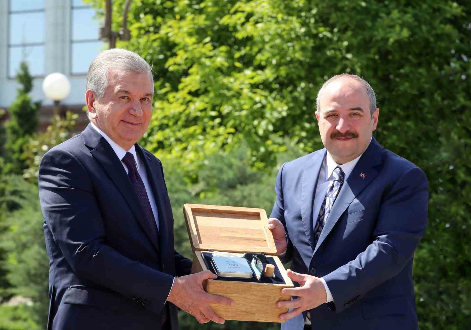 Bakan Mustafa Varanktan Bursaspora Destek