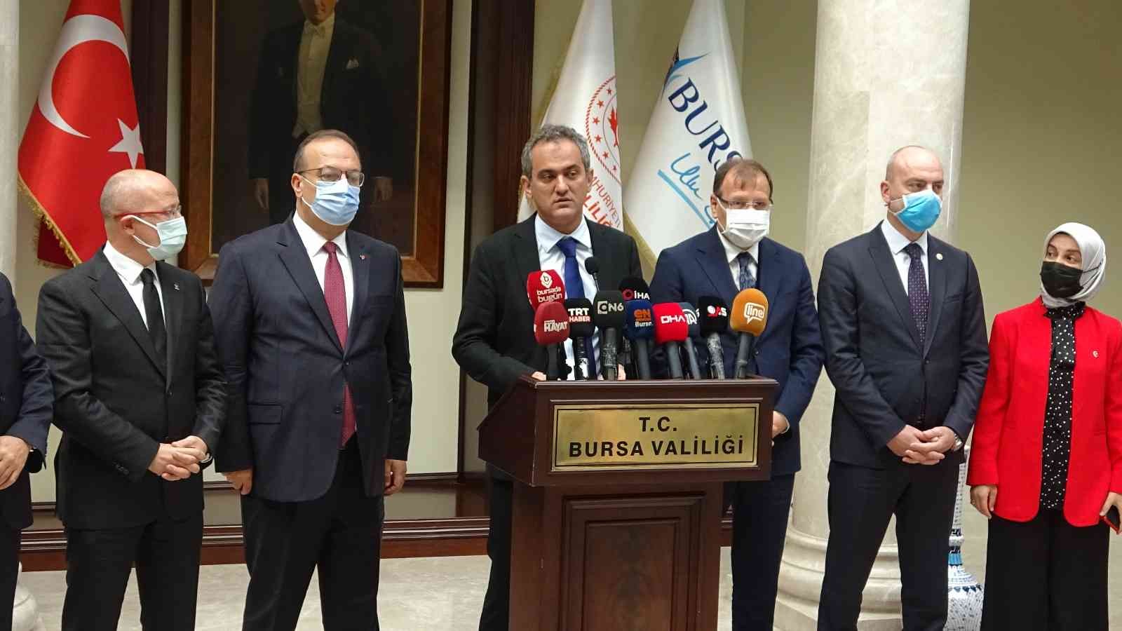 Bakan Özer'den Bursa'ya 23 Yeni Okul Müjdesi
