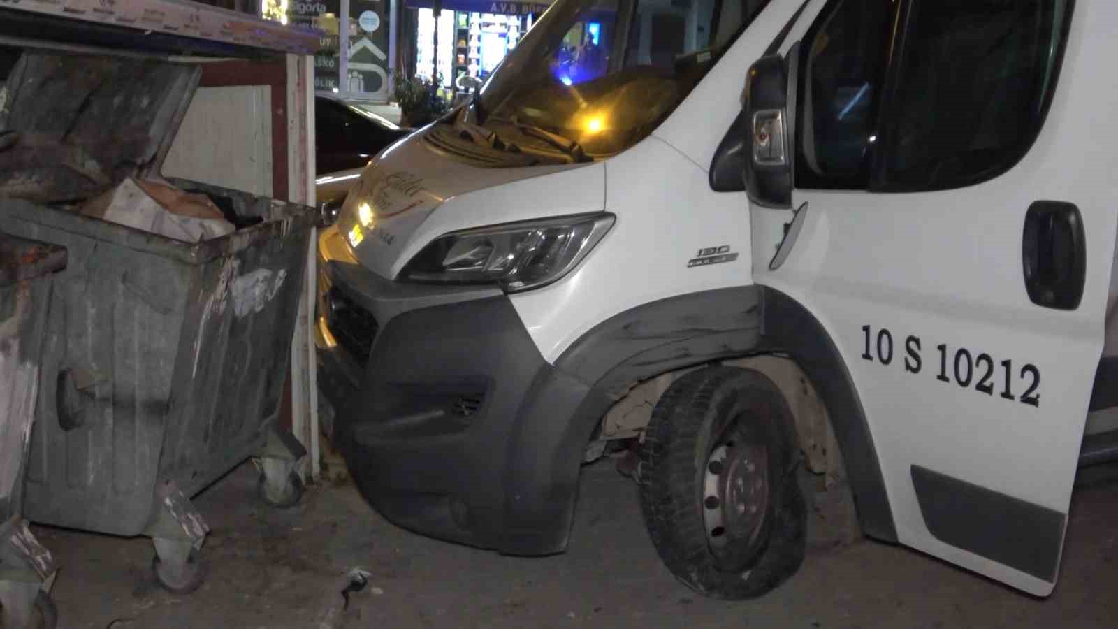 Balıkesirden Çaldığı Servis Aracını Bursada Bırakıp Kaçtı