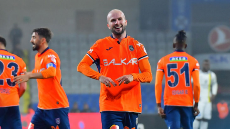 Başakşehir'den Patryk Szysz açıklaması!