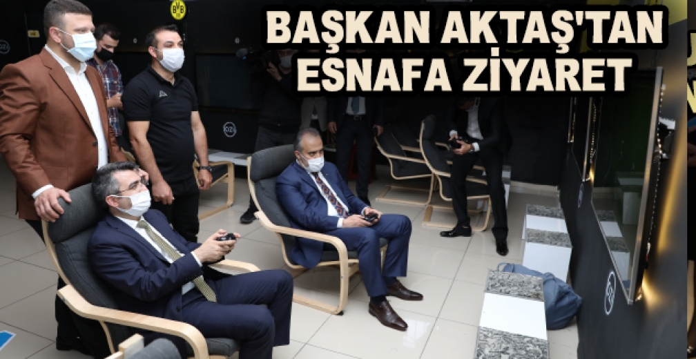 Başkan Aktaş, Esnafı Gezdi, Oyun Salonunda Playstation Oynadı