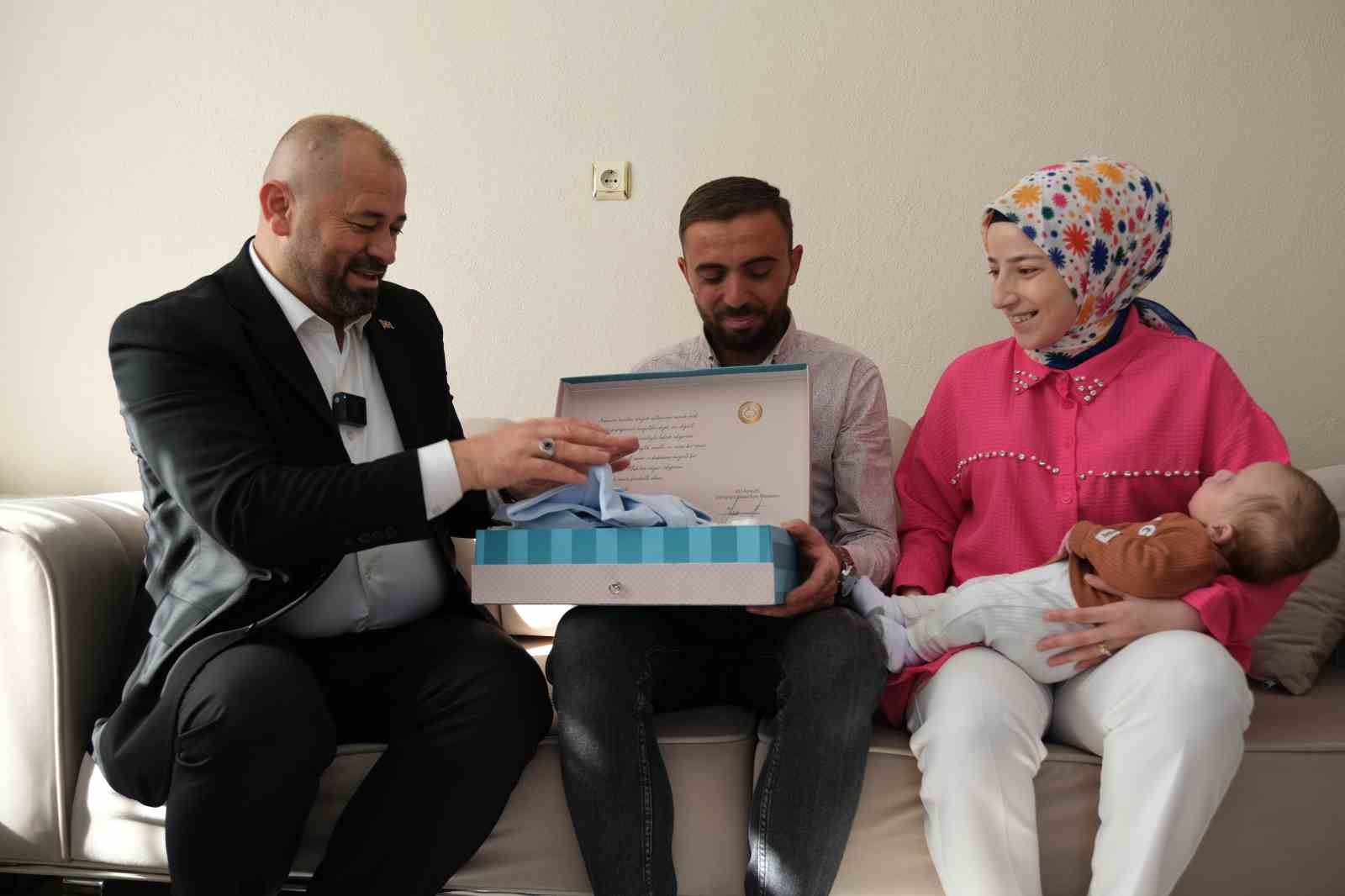Başkan Aykurttan Yeni Doğan Ziyareti