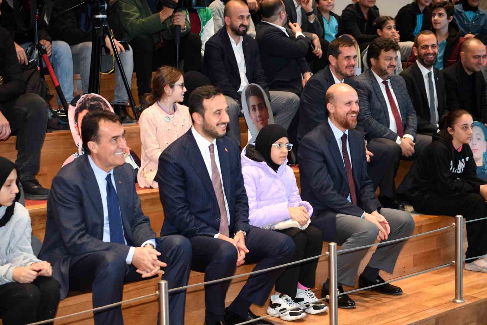 Başkan Dündar, Tügvanın Etkinliğinde Öğrencilerle Buluştu