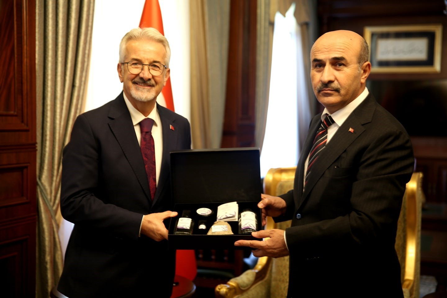 Başkan Erdemden Nezaket Ziyareti