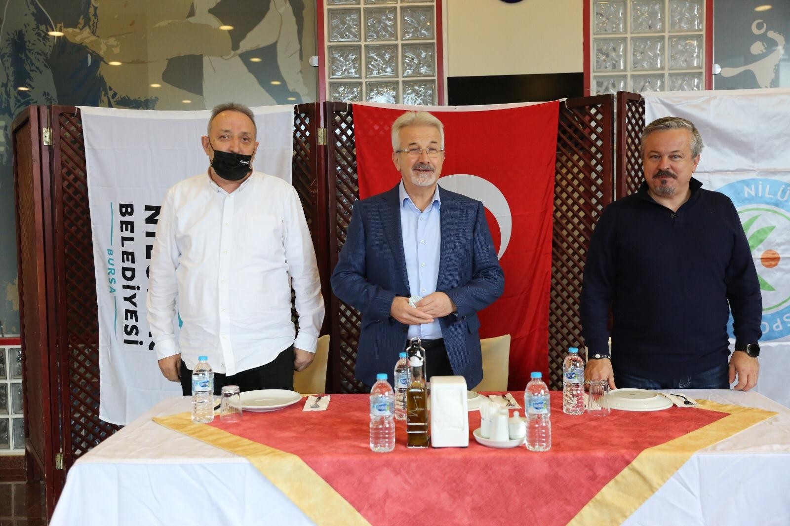 Başkan Erdemden Nilüferin Sultanlarına Kutlama Ziyareti