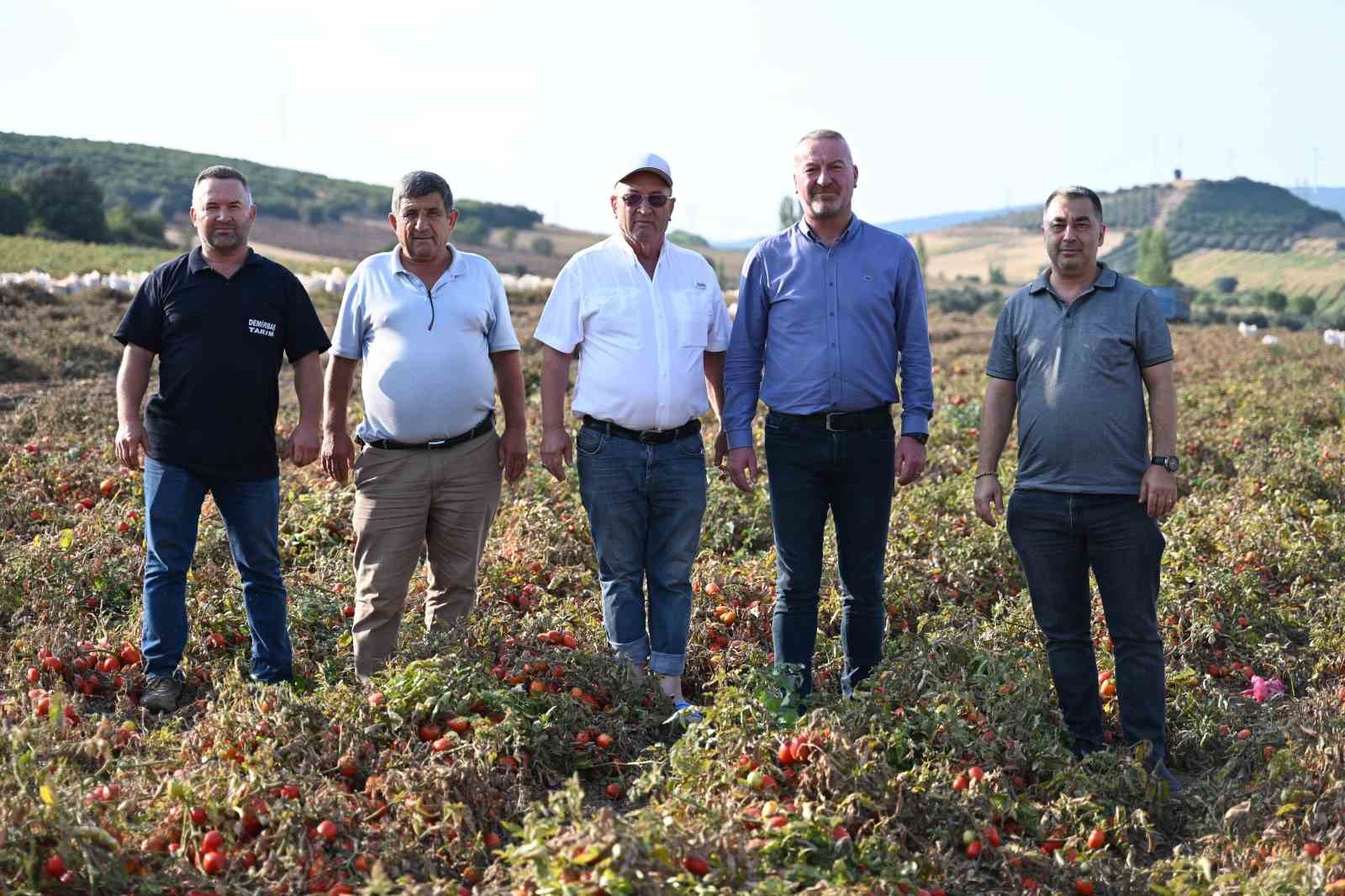 Başkan Karabatıdan Çiftçiye Destek