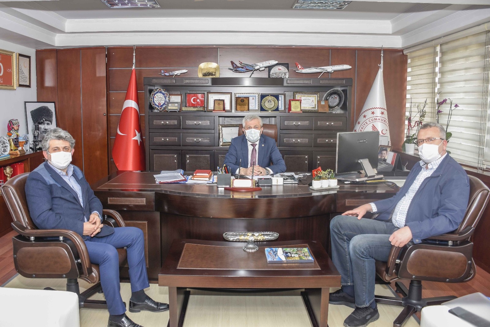 Başkan Özkan: Sağlık Çalışanlarımıza Destek Oluyoruz