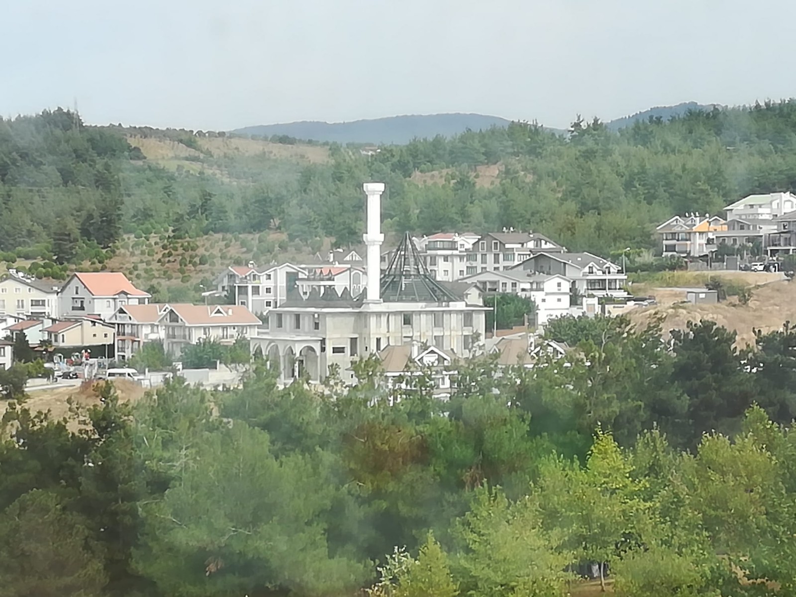 Beşik Gibi Sallanan Minareyi Söktüler