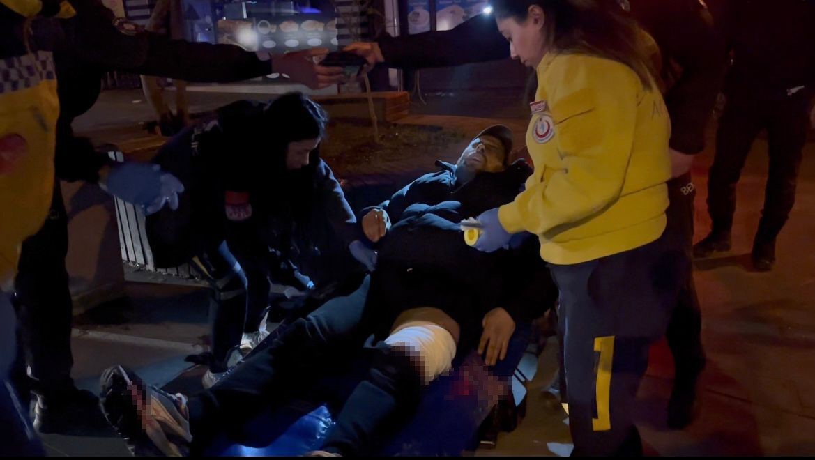 Bıçakla Yaralanan Şahsı Devriye Atan Gece Bekçileri Buldu