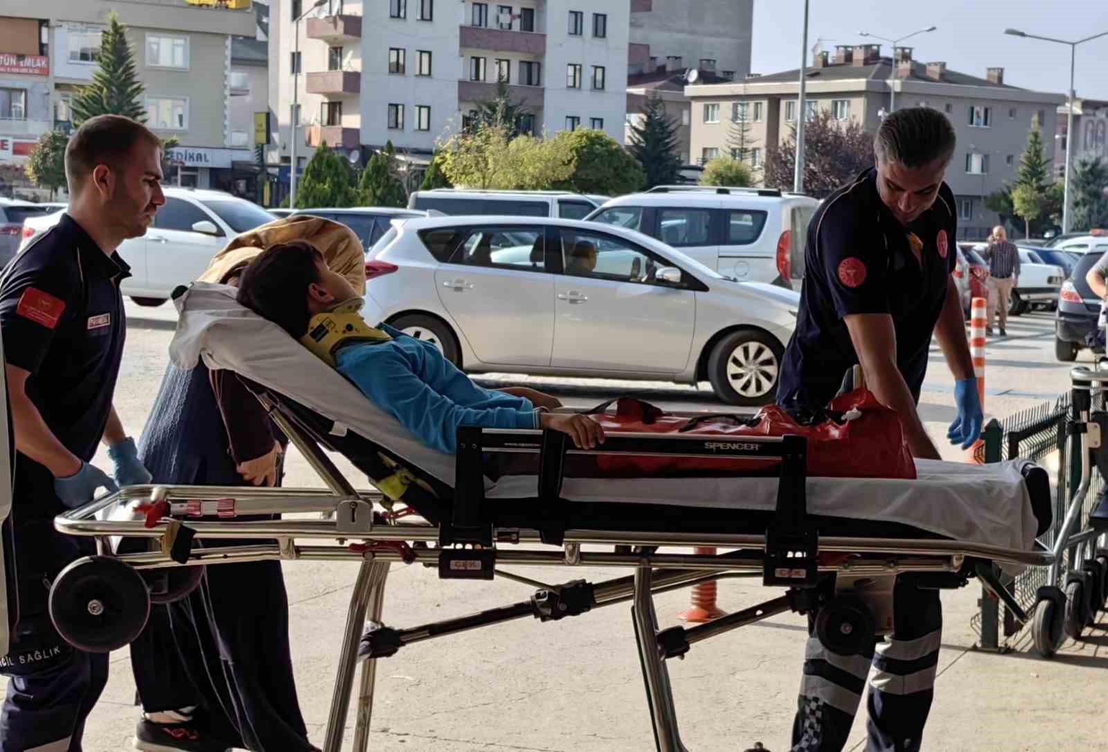 Bisiklet Süren Çocuğa Çarparak Kayıplara Karıştı