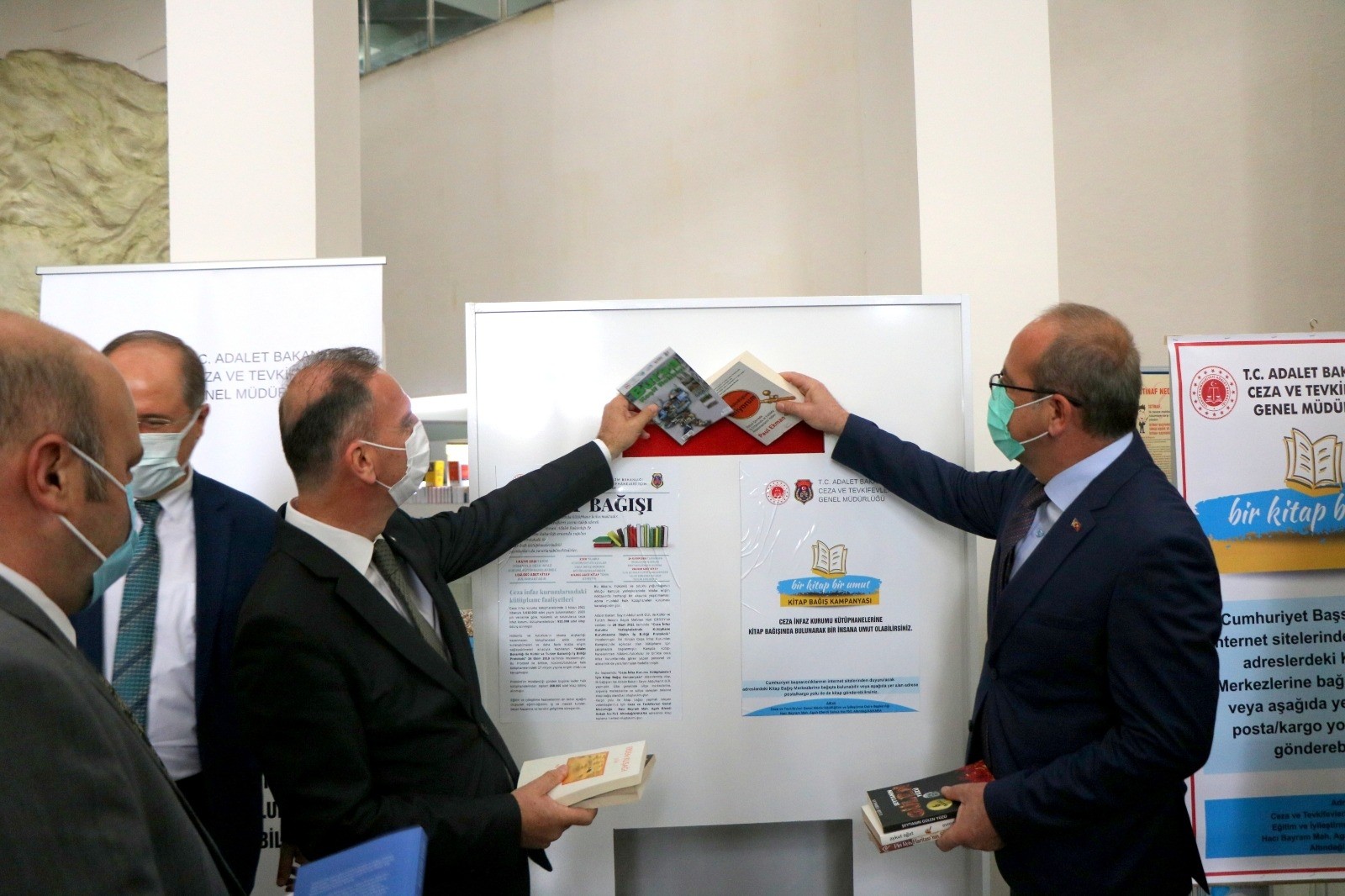 BKM Mahkumlar İçin 5 Bin Kitap Bağışladı