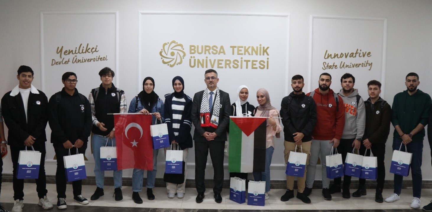 Btü Yönetimi Filistinli Öğrencilerle Bir Araya Geldi
