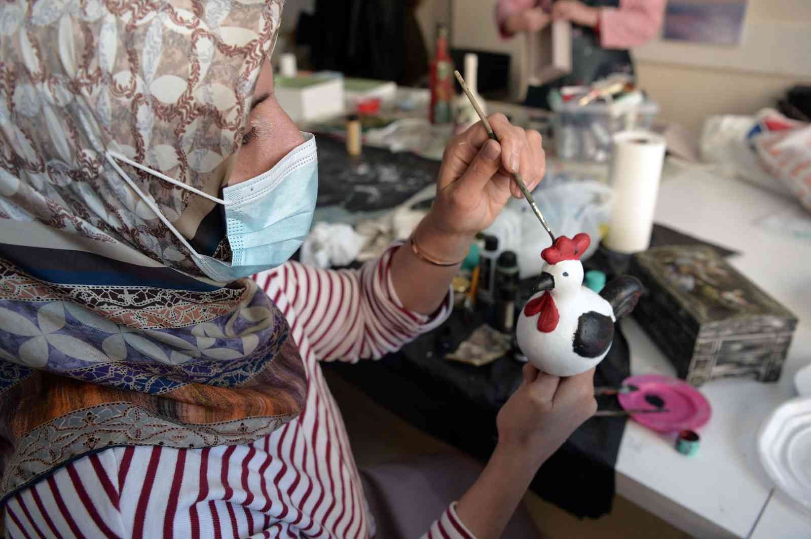 Bu Kursta Peçeteler Sanat Eserine Dönüşüyor