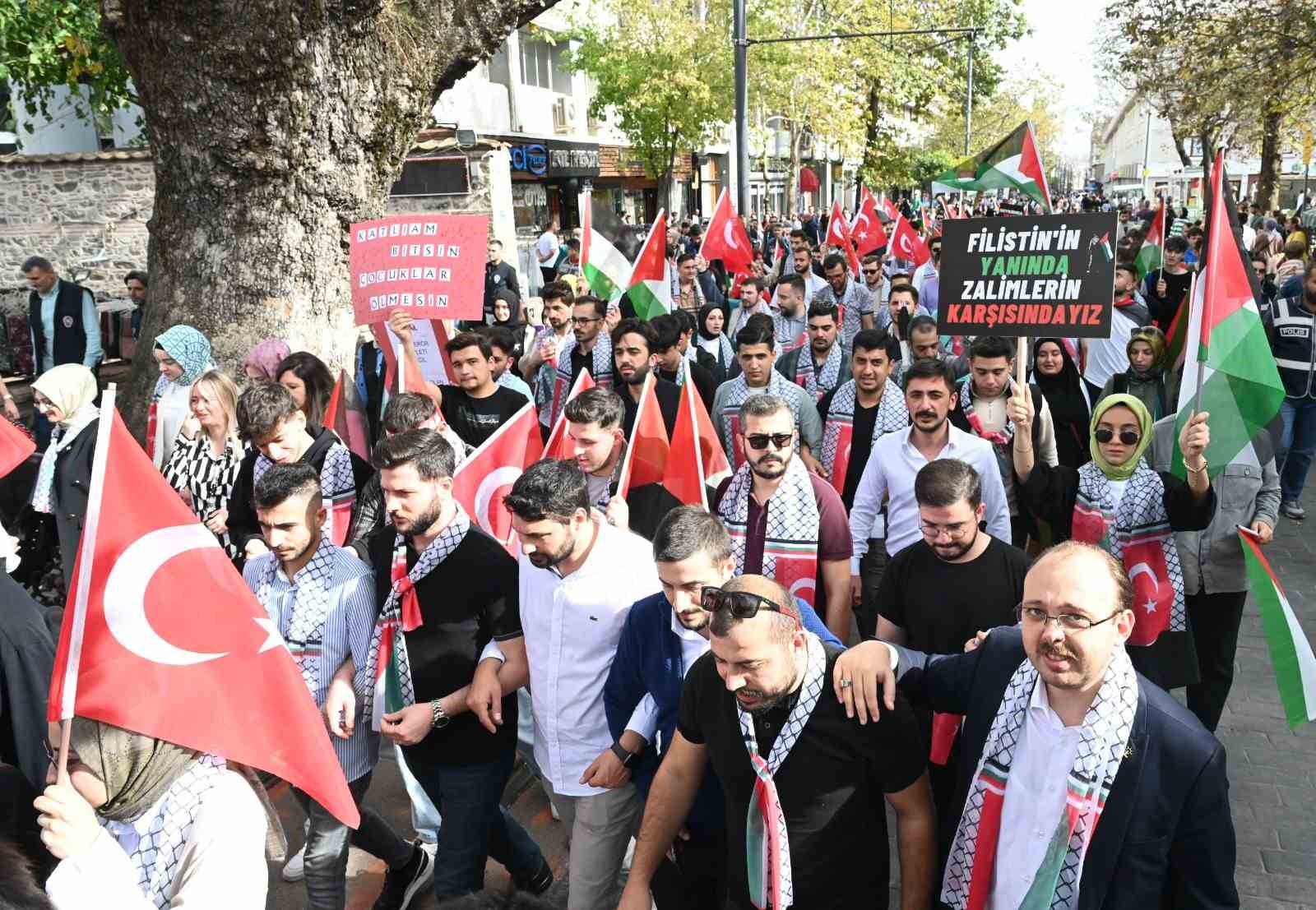 Bursa Ak Gençlikten Filistine Destek Yürüyüşü