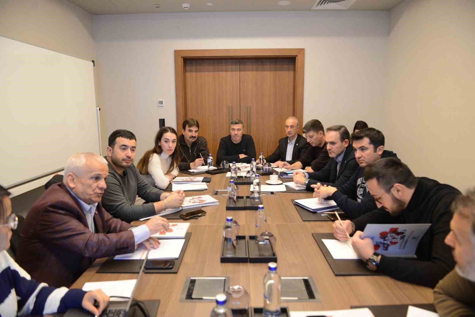 Bursa Business Schoolda Tarihi Çarşı Ve Hanlar Bölgesi Çalıştayı