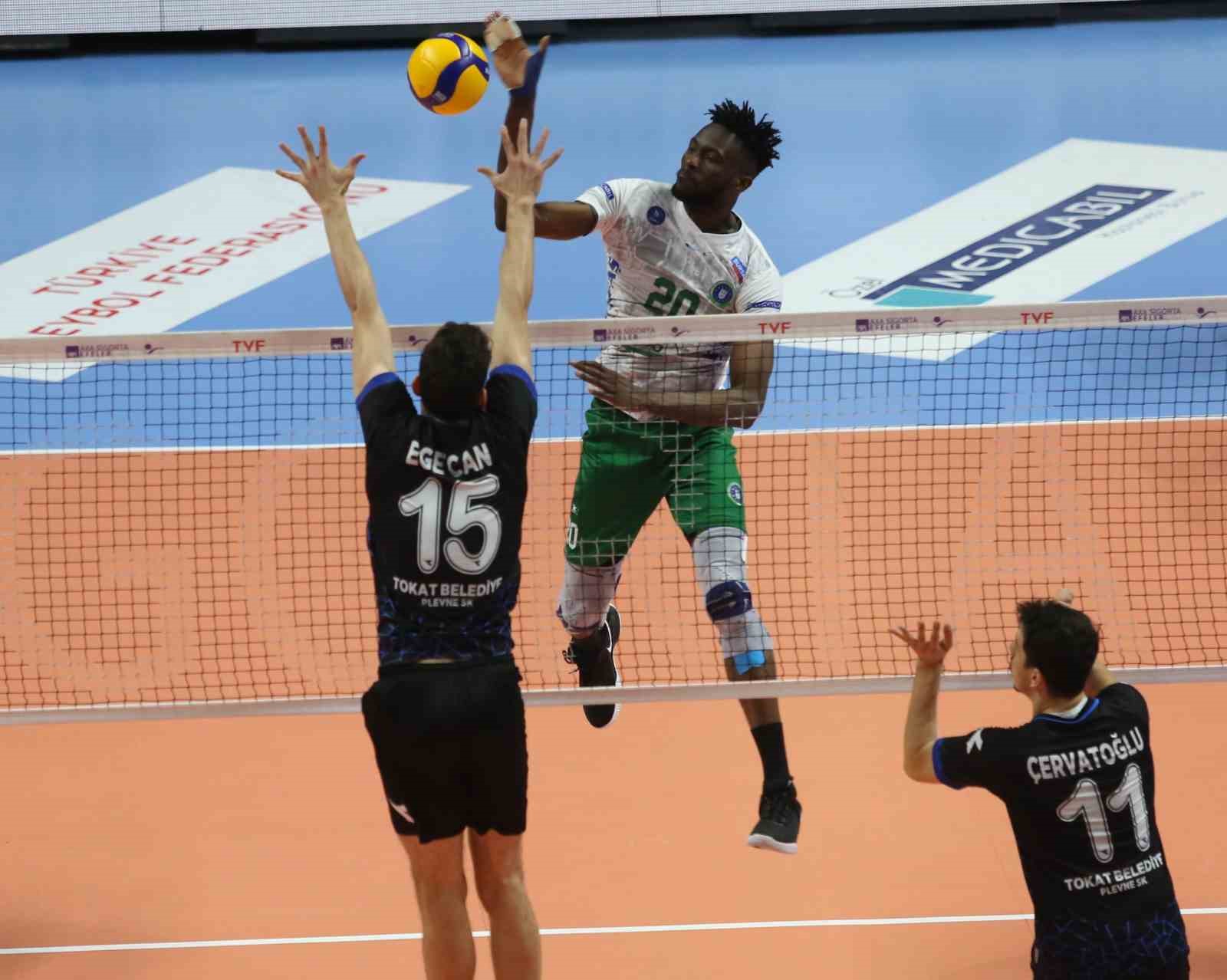 Bursa Büyükşehir Belediyespor Sahasında Tokat Belediye Plevneyi Set Vermeden Geçti