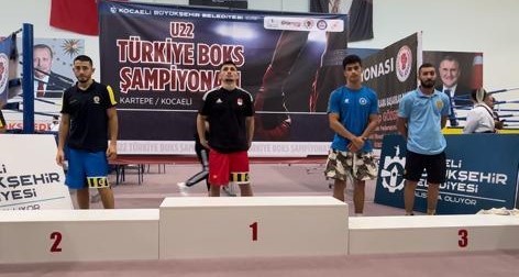 Bursa Büyükşehir Belediyesporlu Boksörler Türkiye Şampiyonasında 3 Madalya Kazandı