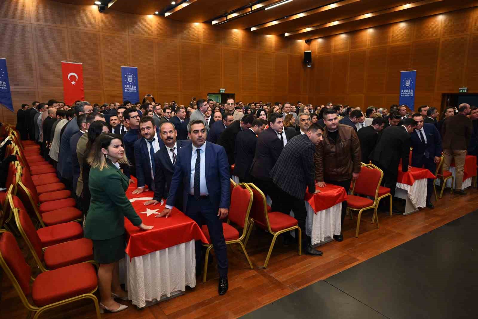 Bursa Büyükşehirde Hizmet Kadrosunun Yeni Neferleri Yemin Etti