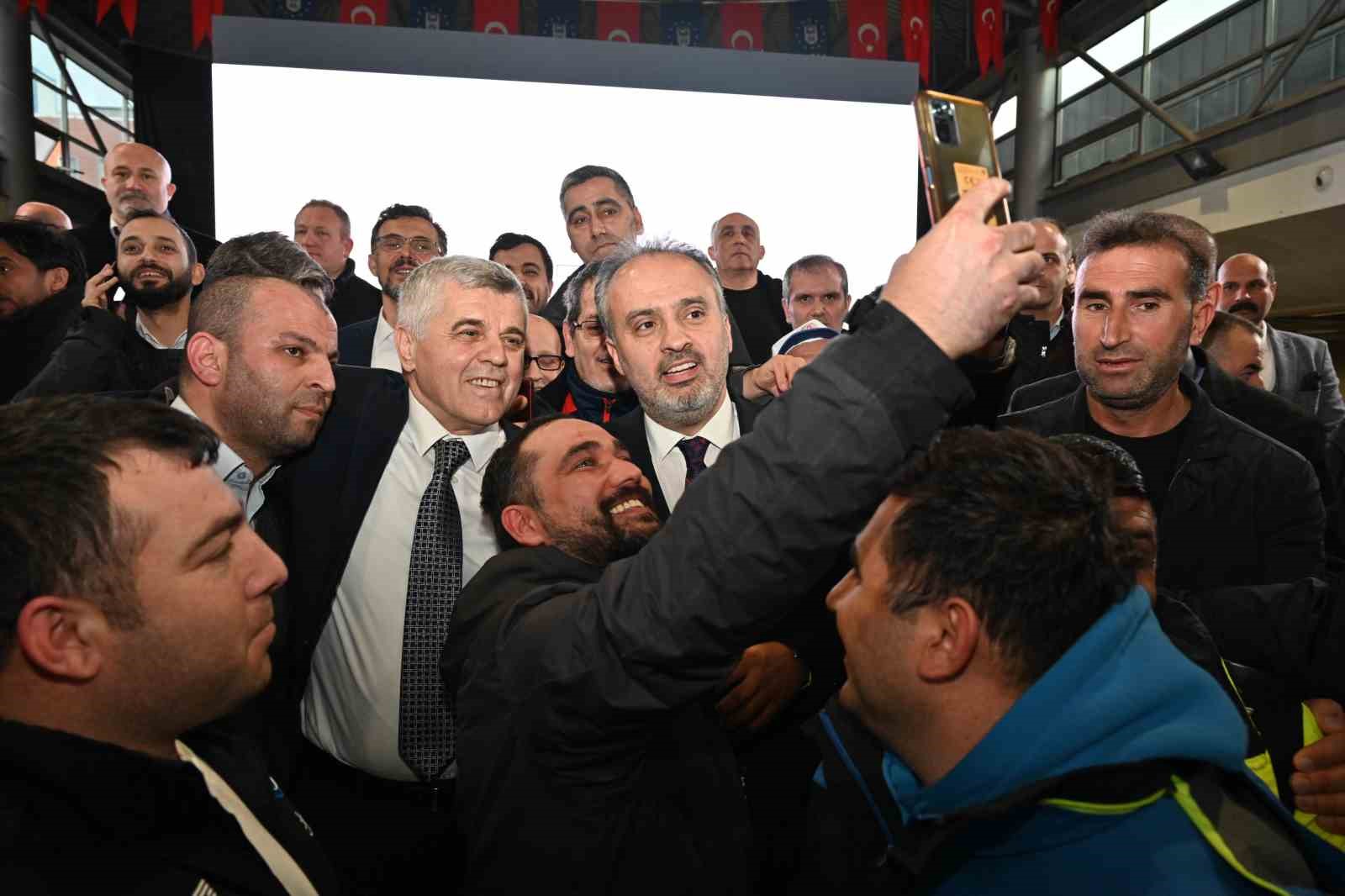 Bursa Büyükşehirde Toplu Sözleşme Sevinci