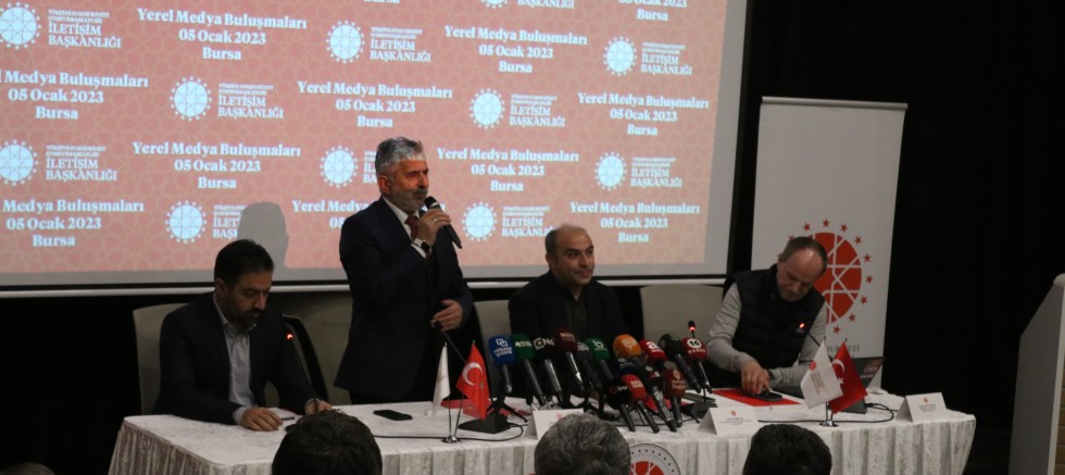 Bursa’da “Dezenformasyonla nasıl mücadele edilir?” paneli düzenlendi